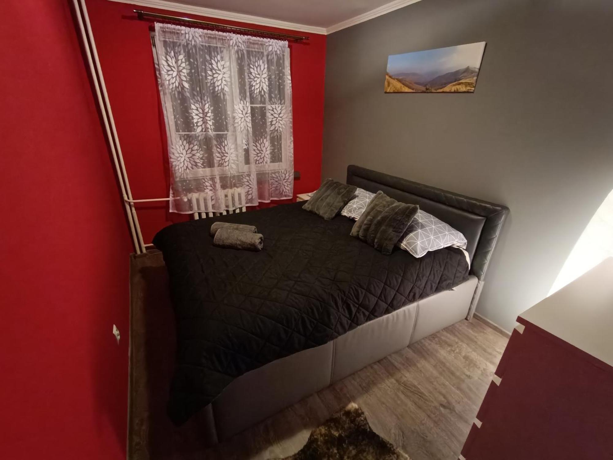 Apartament Przy Dworcu W Sanoku Ngoại thất bức ảnh